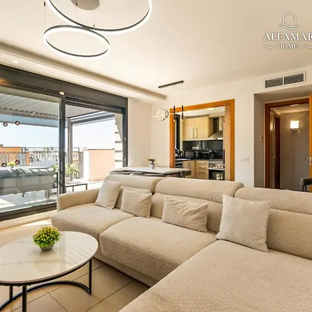 Apartment Stunning Penthouse With Rooftop Terrace & Pool