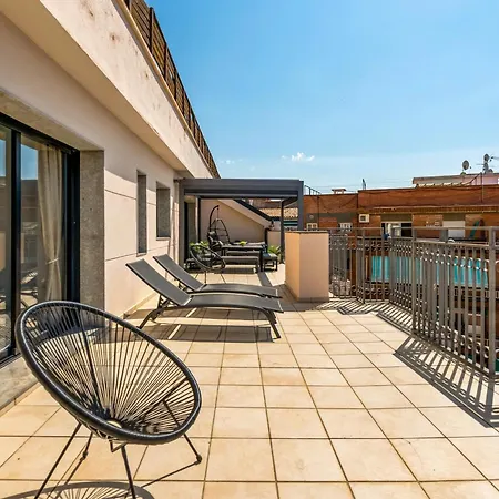 Apartment Stunning Penthouse With Rooftop Terrace & Pool